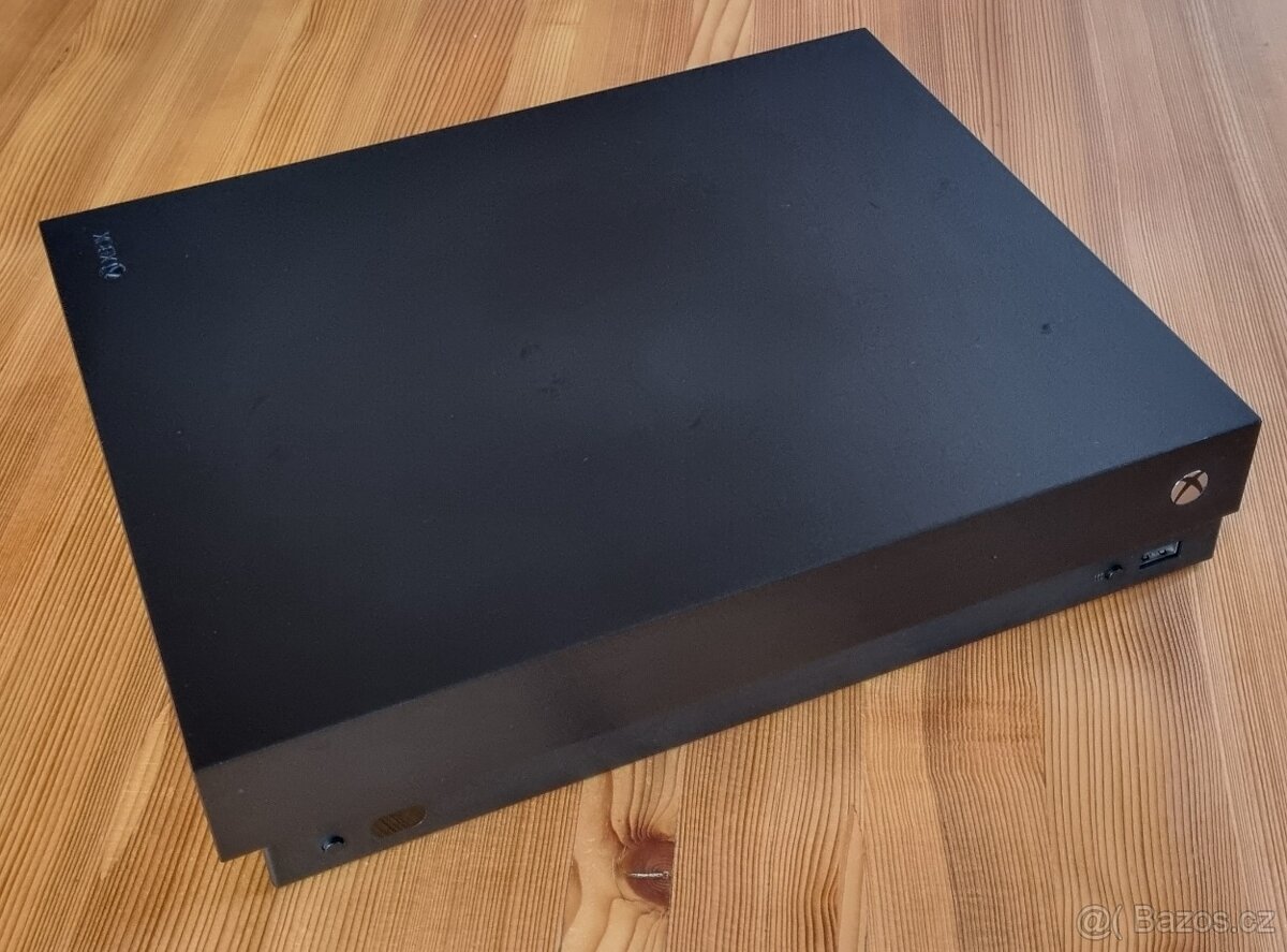 Xbox One X 1TB - 4