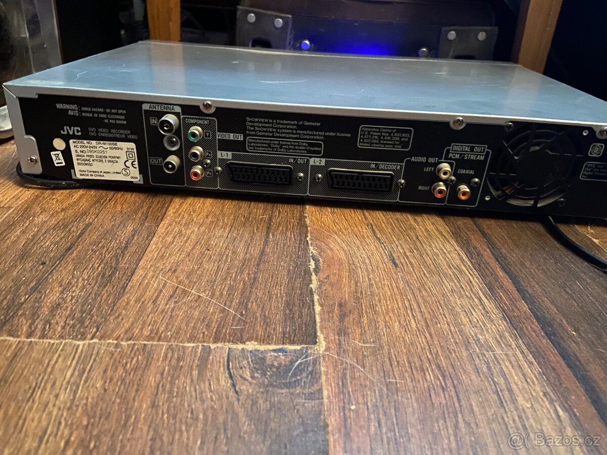 Prodám DVD rekordér JVC DR M100. - 4