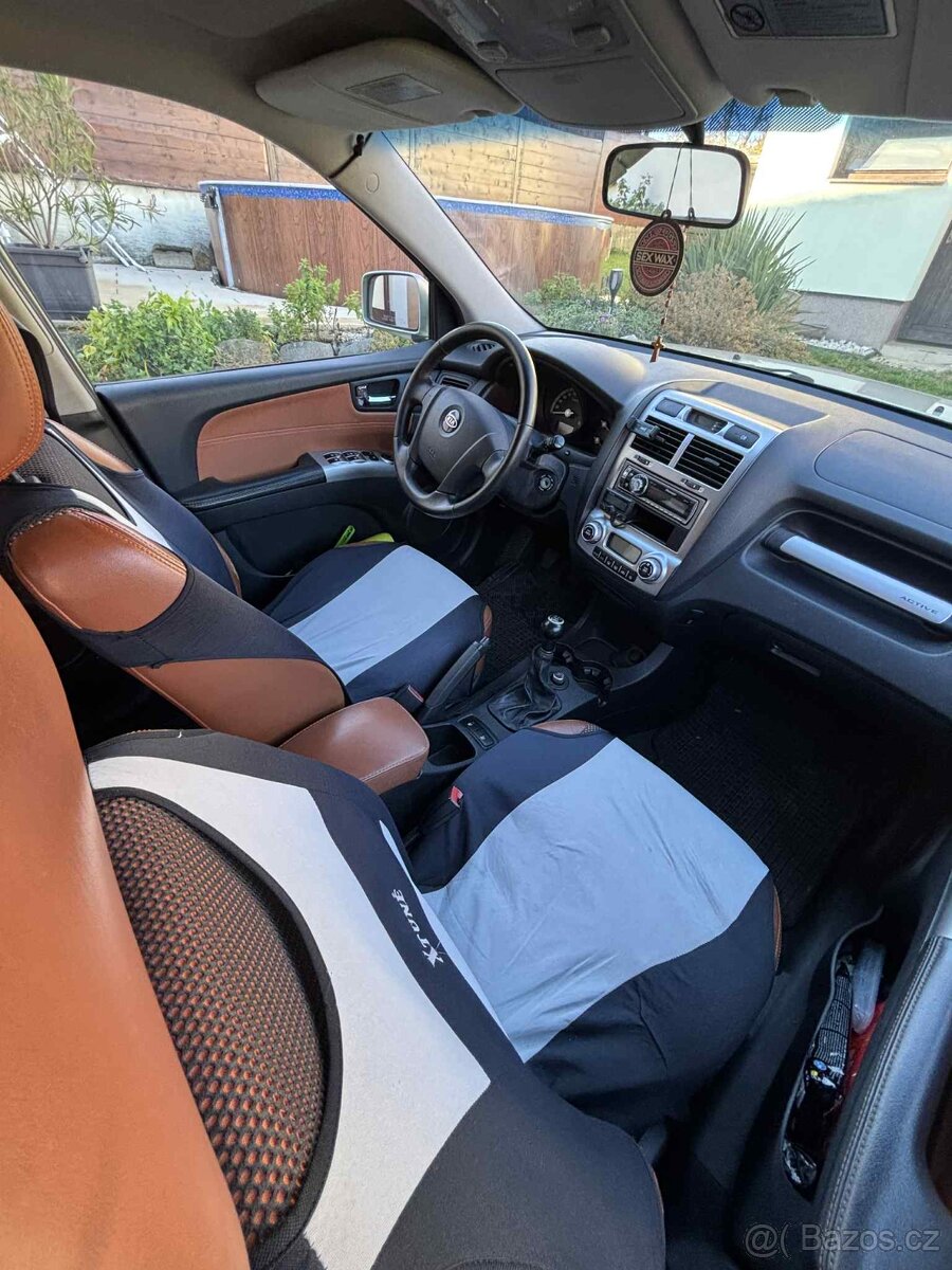 Kia Sportage 2.0i 104kW 4WD - 4