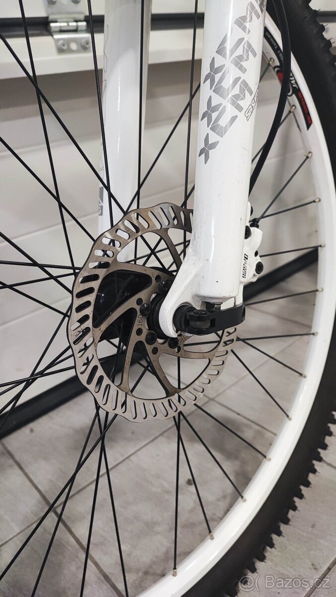 Fuji Nevada 1.0 LE 26 bile - 4