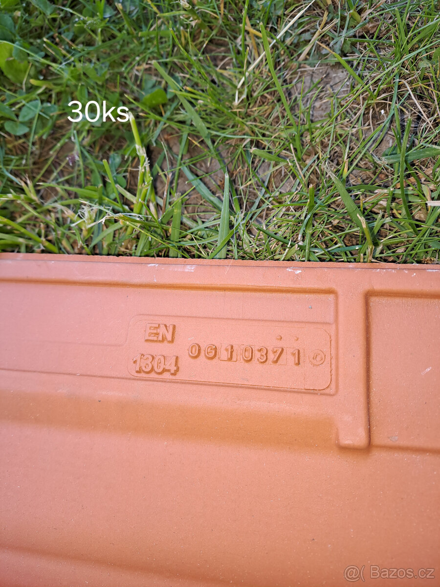 Střešní tašky Bramac + doplňky - 4