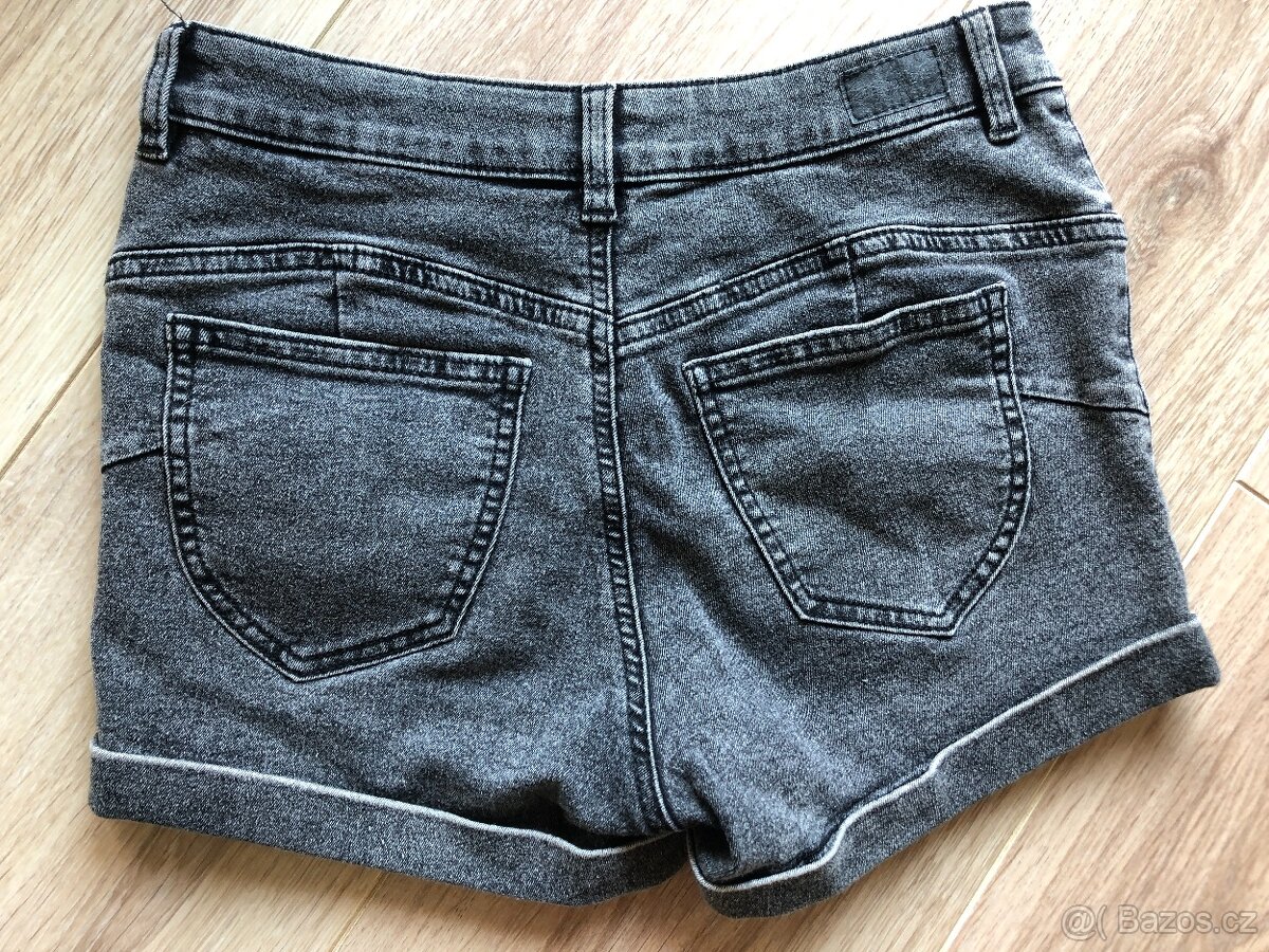 Kraťasy, velikost 36 - 4