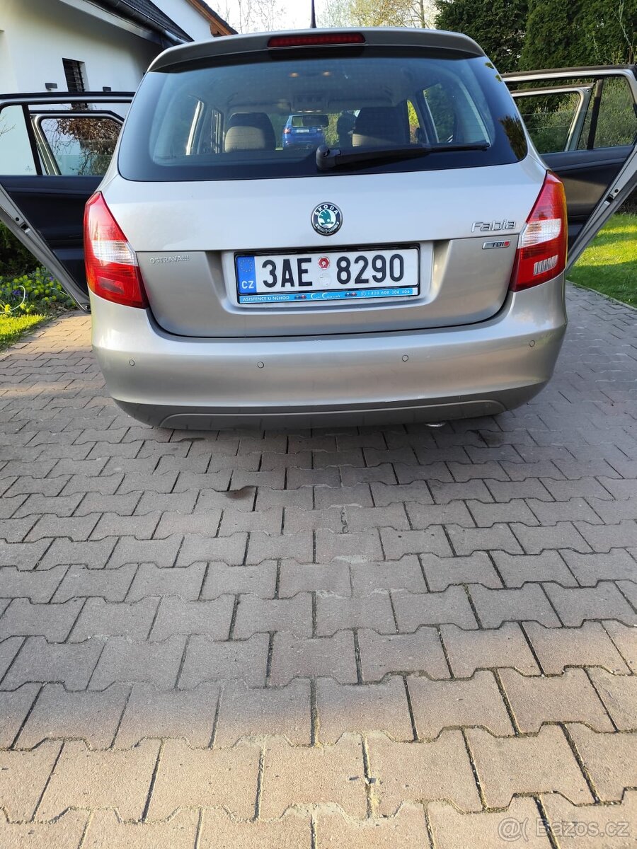 Fabia 1.6tdi elegance,DPH,12/2012 koup,v ČR,2 majitel - 4