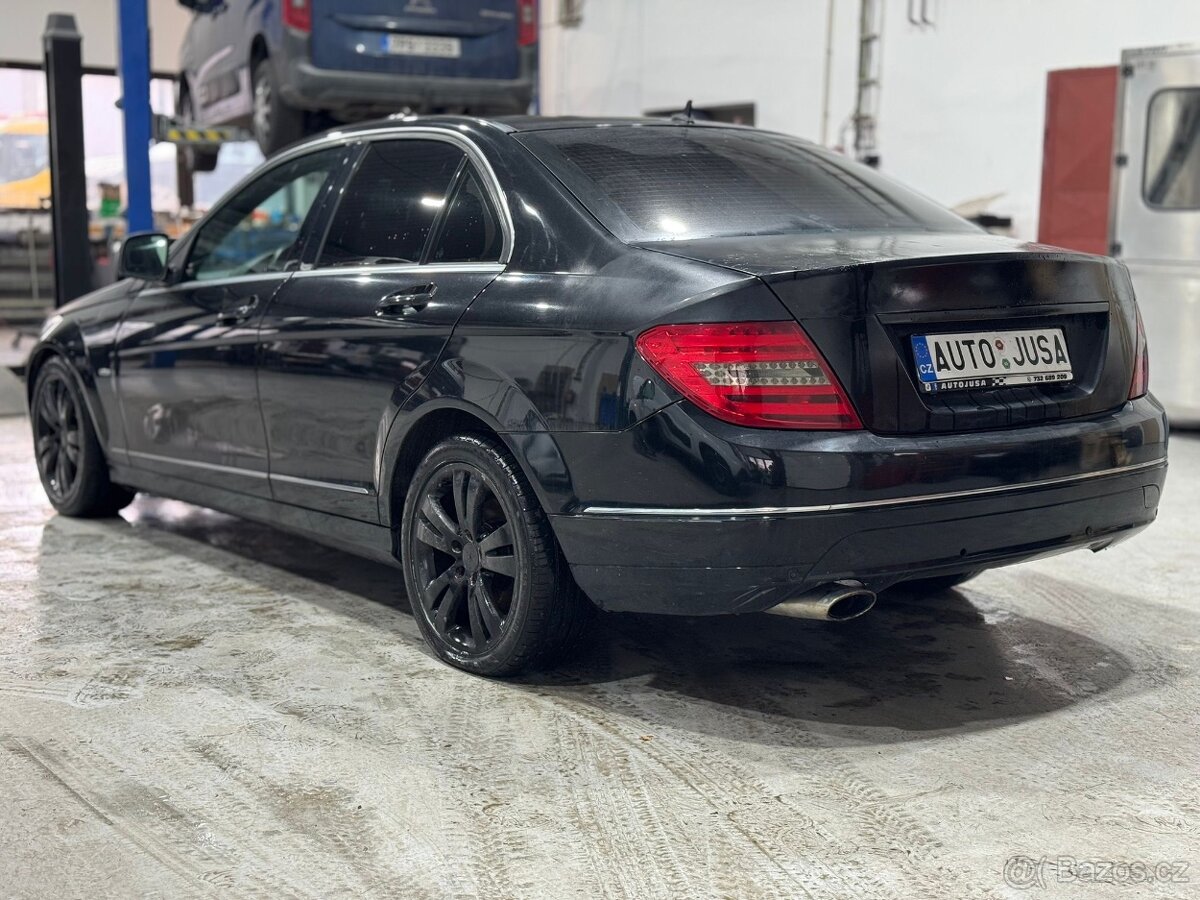 Mercedes Benz třídy C - 4