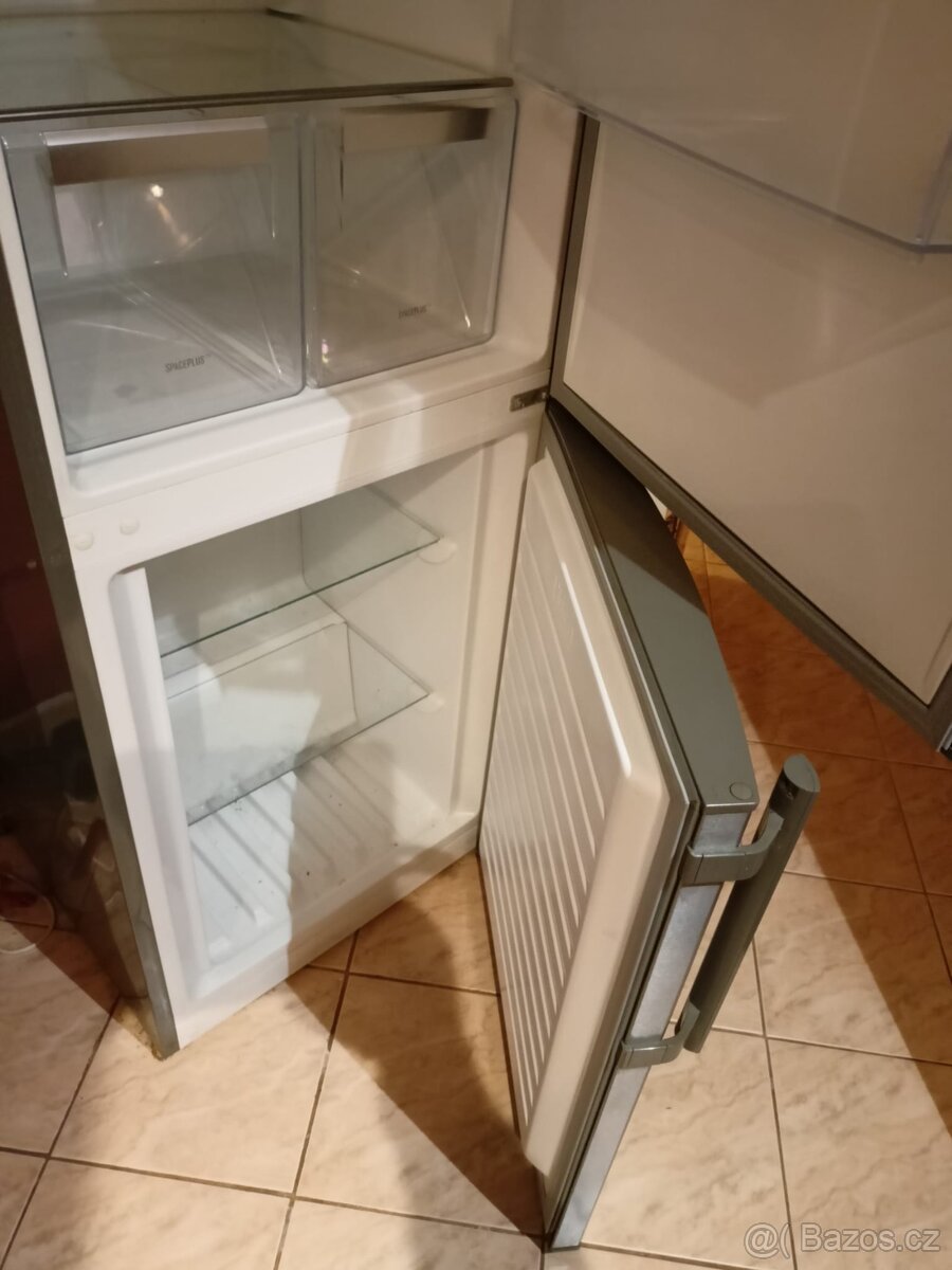 Kombinovaná chladnička Electrolux - 4