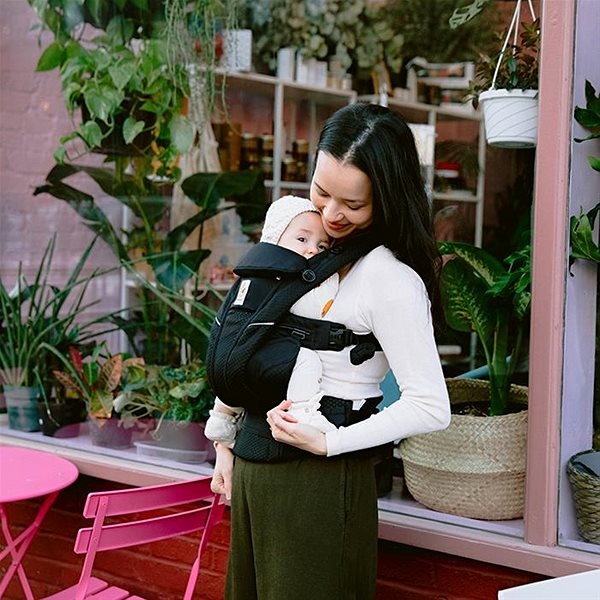 Ergobaby Omni Breeze - Onyx Black - 4