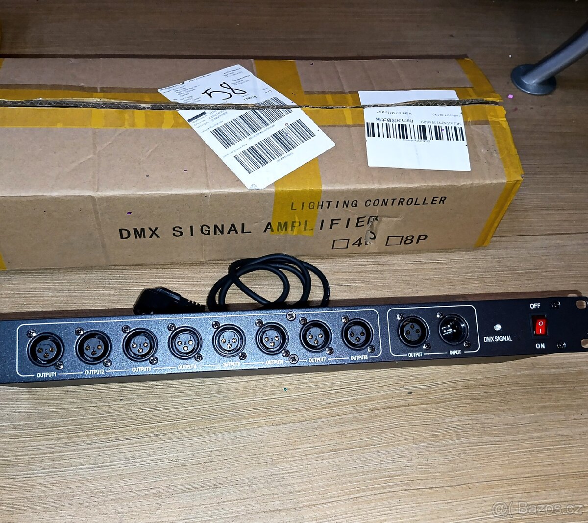 DMX ovladače a DMX spliter - 4