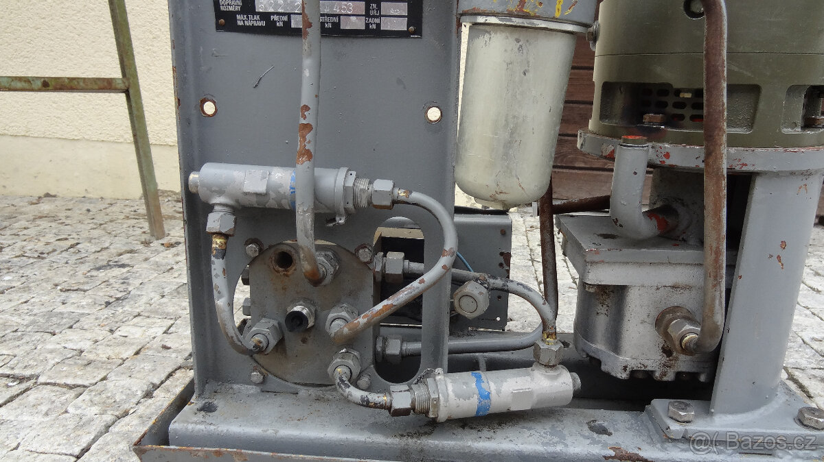 prodám hydraulické čerpadlo - 4