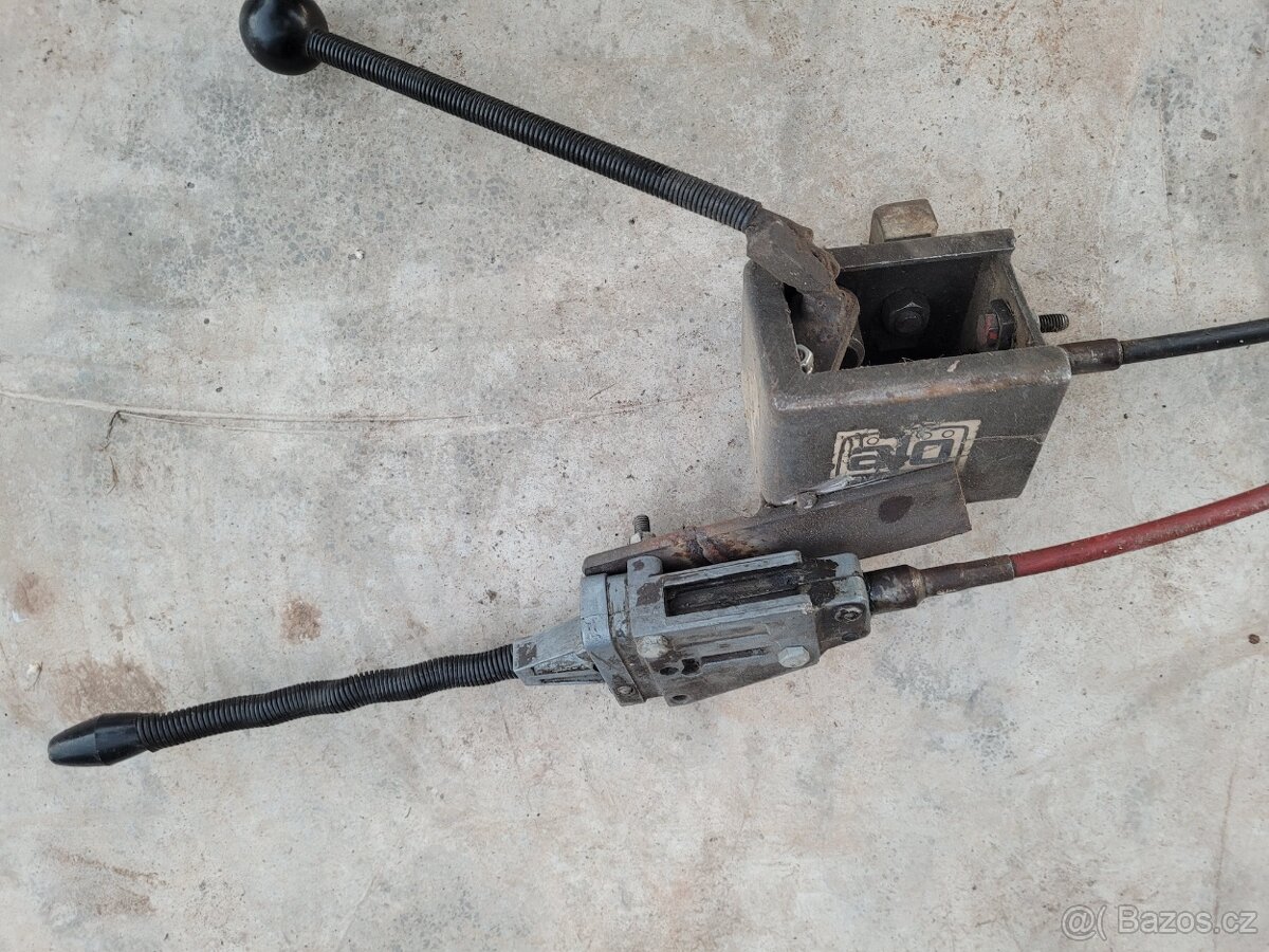 Hydraulický ovladač čelního nakladače - 4