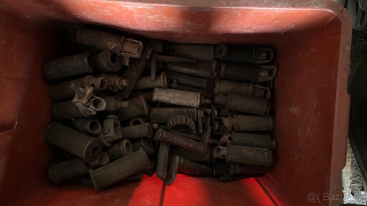 ČZ 125,150c dily - 4