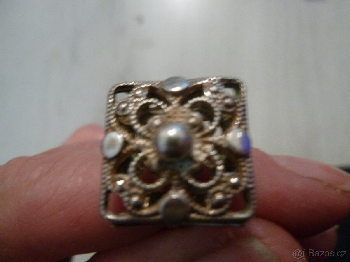 Stříbrný prsten starožitný - 4