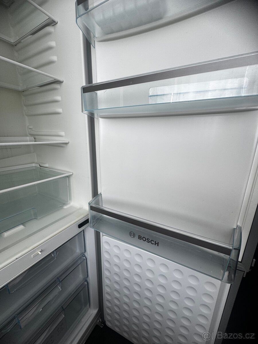 Nerezová chladnička s mražákem Bosch 200cm - 4