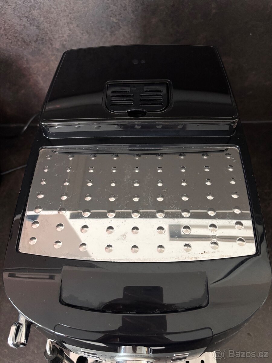 Kávovar DeLonghi Magnifica S - 4