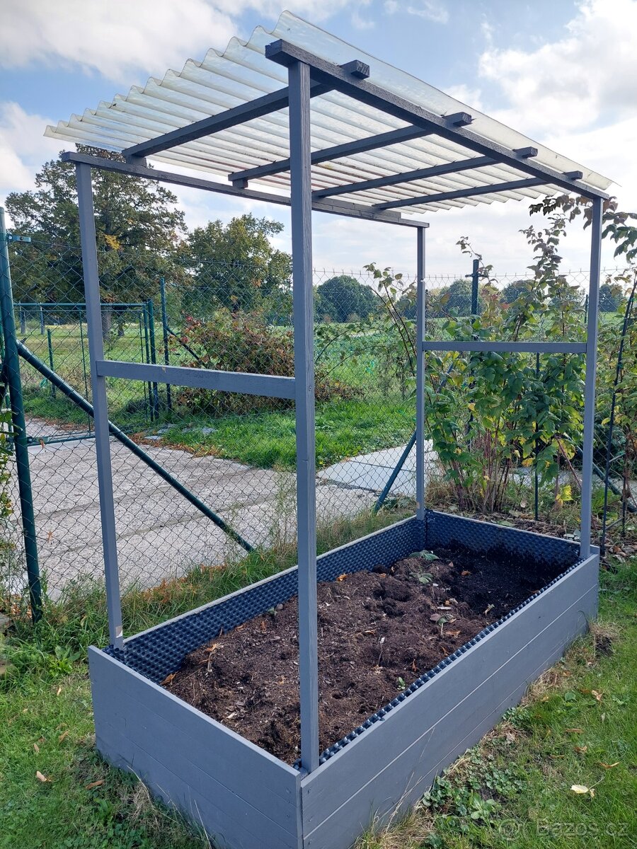 Zvýšené zahradní truhlíky - 4