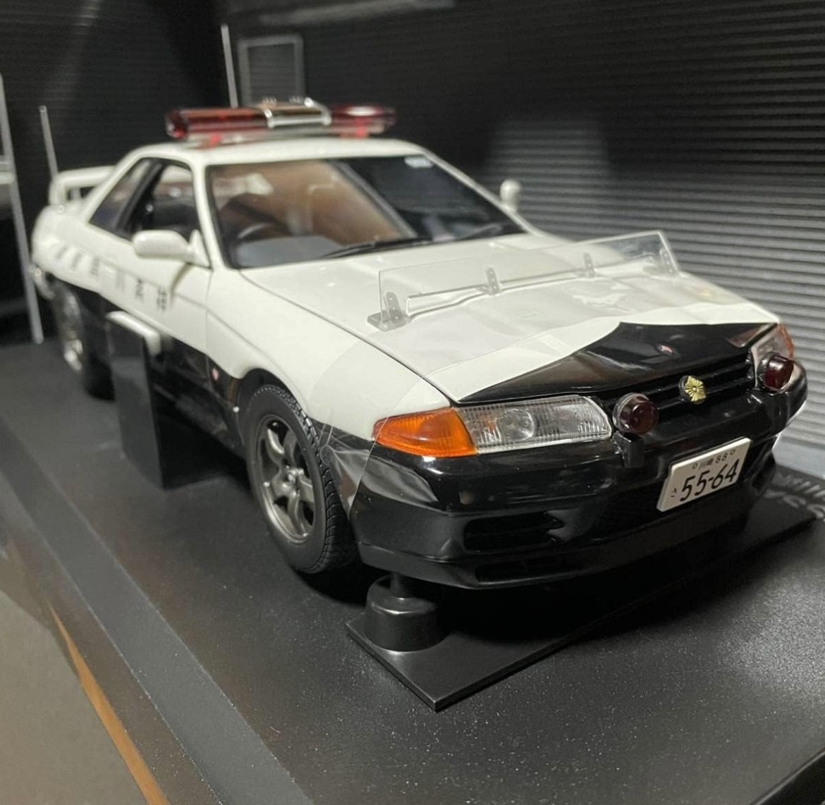 Nissan skyline r32 kyosho 1:18 - 4