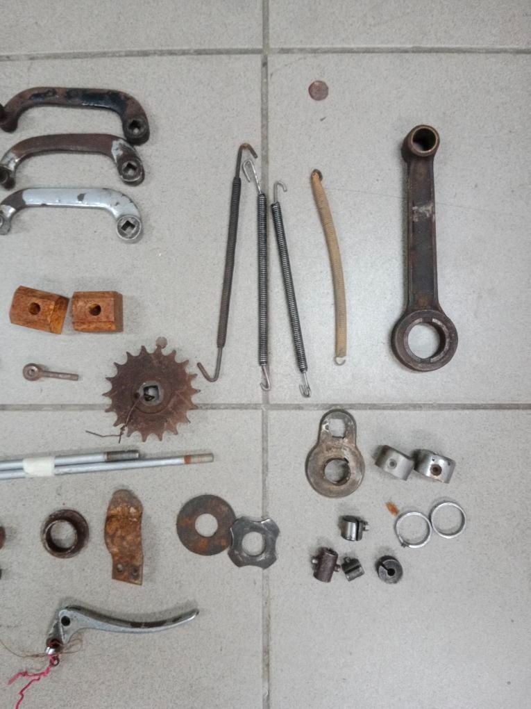 ČZ předválečná 250, 175 - Patinové díly.. - 4