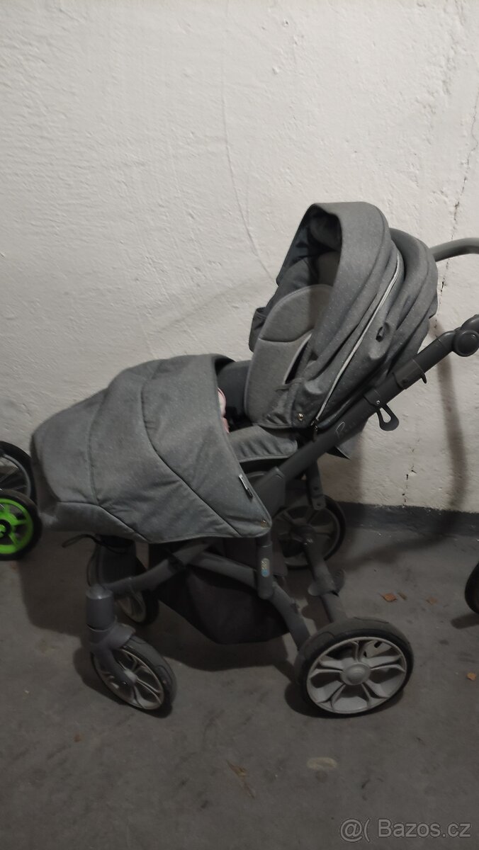 Kočárek trojkombinace. - 4