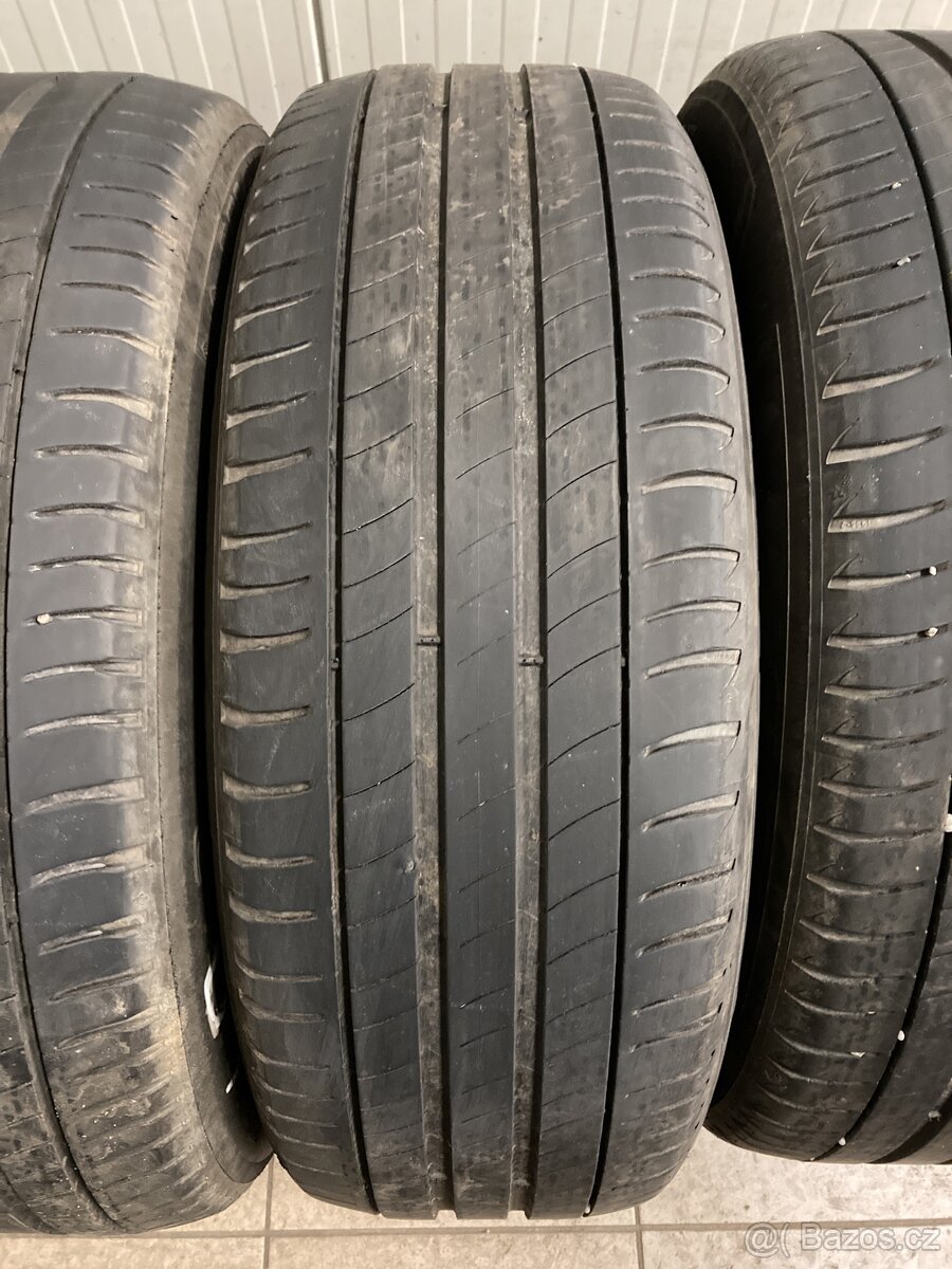 Letní pneu 215/60/17 Michelin - 4