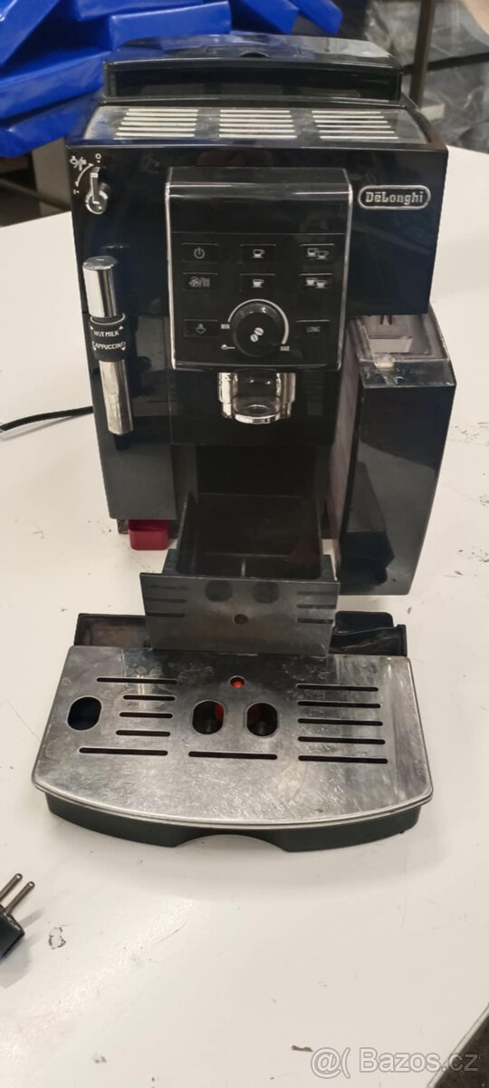 kávovar DeLonghi ECAM 23.120. B - 4