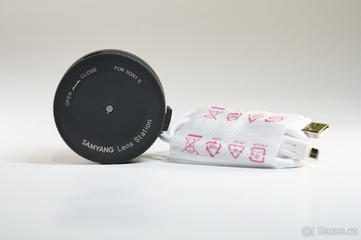 Dokovací stanice Samyang pro Sony E - 4