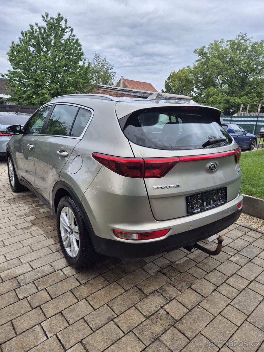 KIA Sportage 1.7 CRDI 2WD M6 - 4
