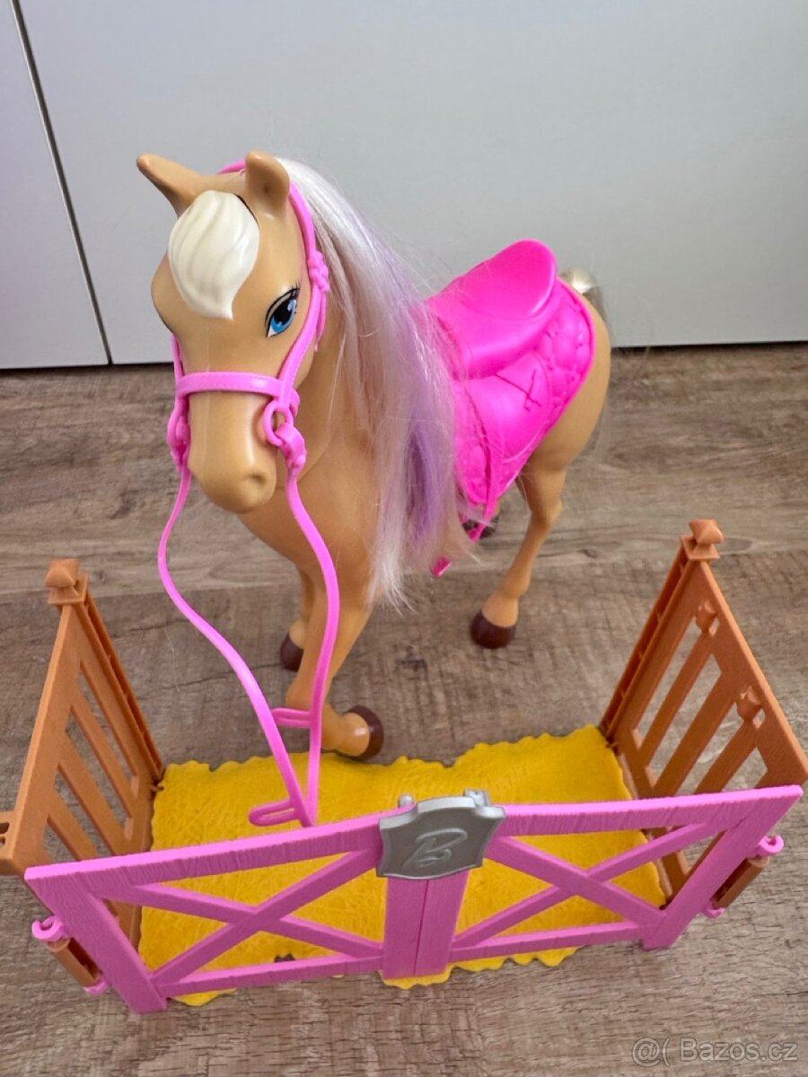 Koník Barbie Mattel - 4