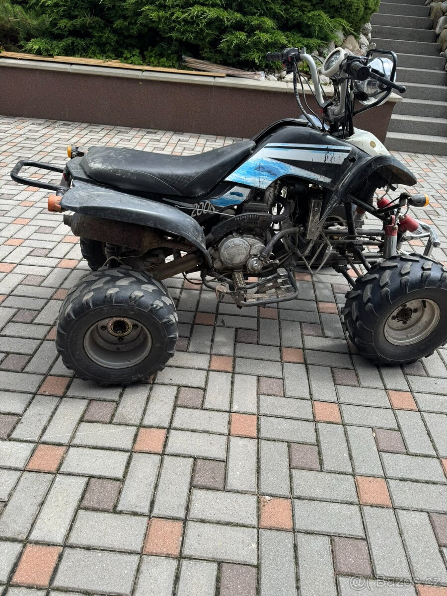 Čtyřkolka 200 ccm