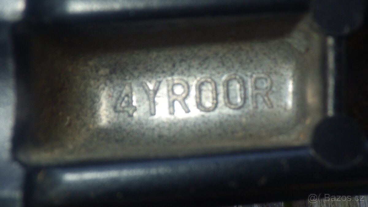 Držáky zrcátek na Yamaha FZS 600 Fazer - 4