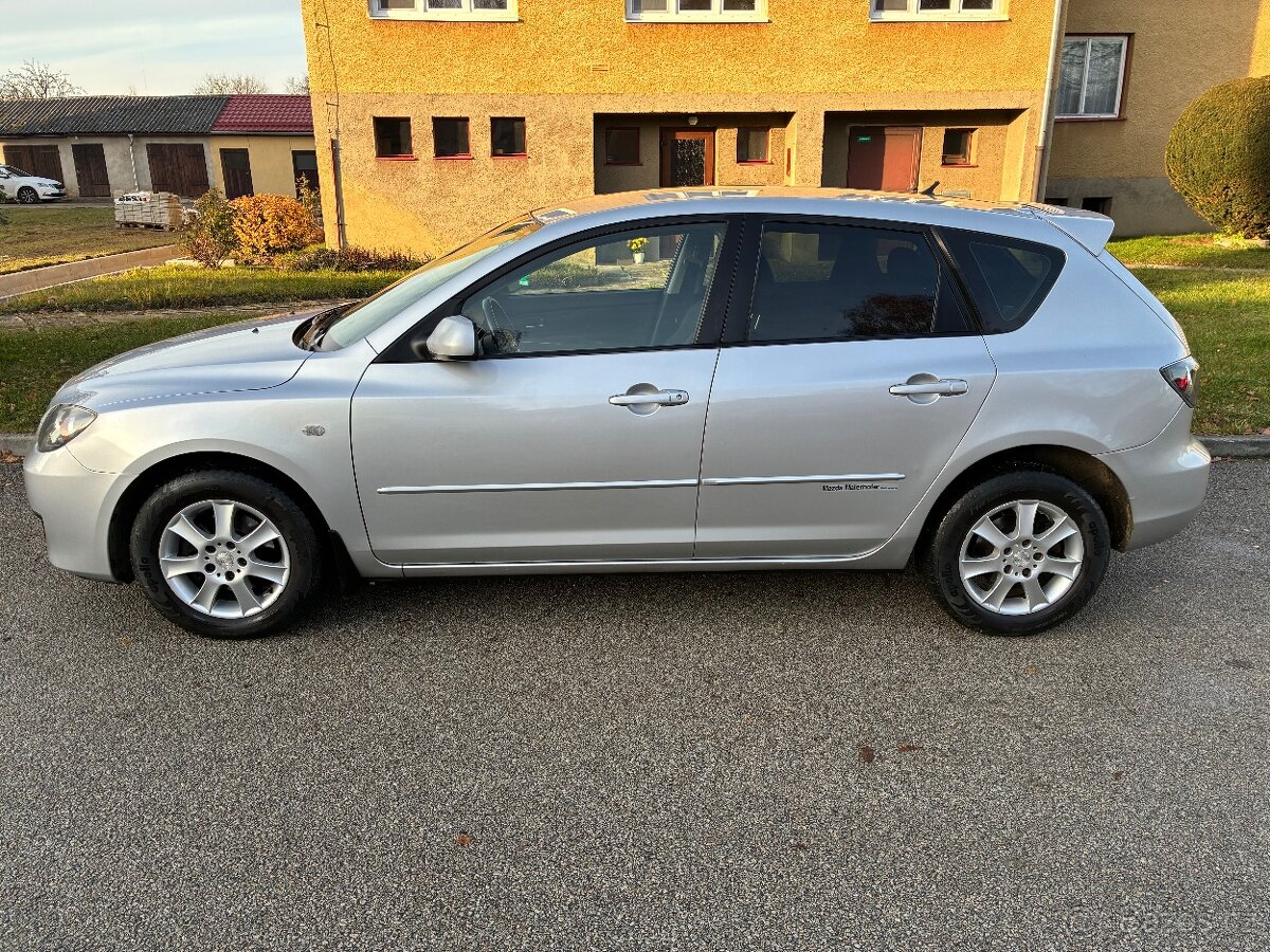 Mazda 3 1.4i 62kw rv. 2008 serviska pěkný stav - 4
