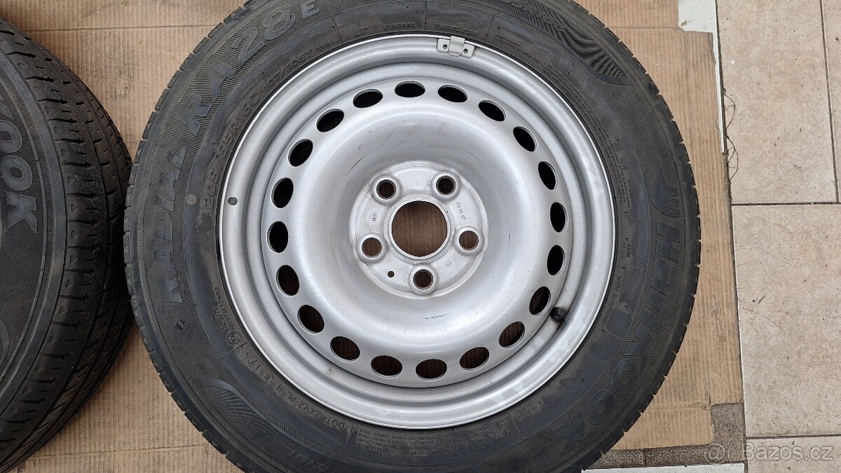 Sada disků VW 16" 5x120 letní pneu 205/65 R16C 3-7mm - 4