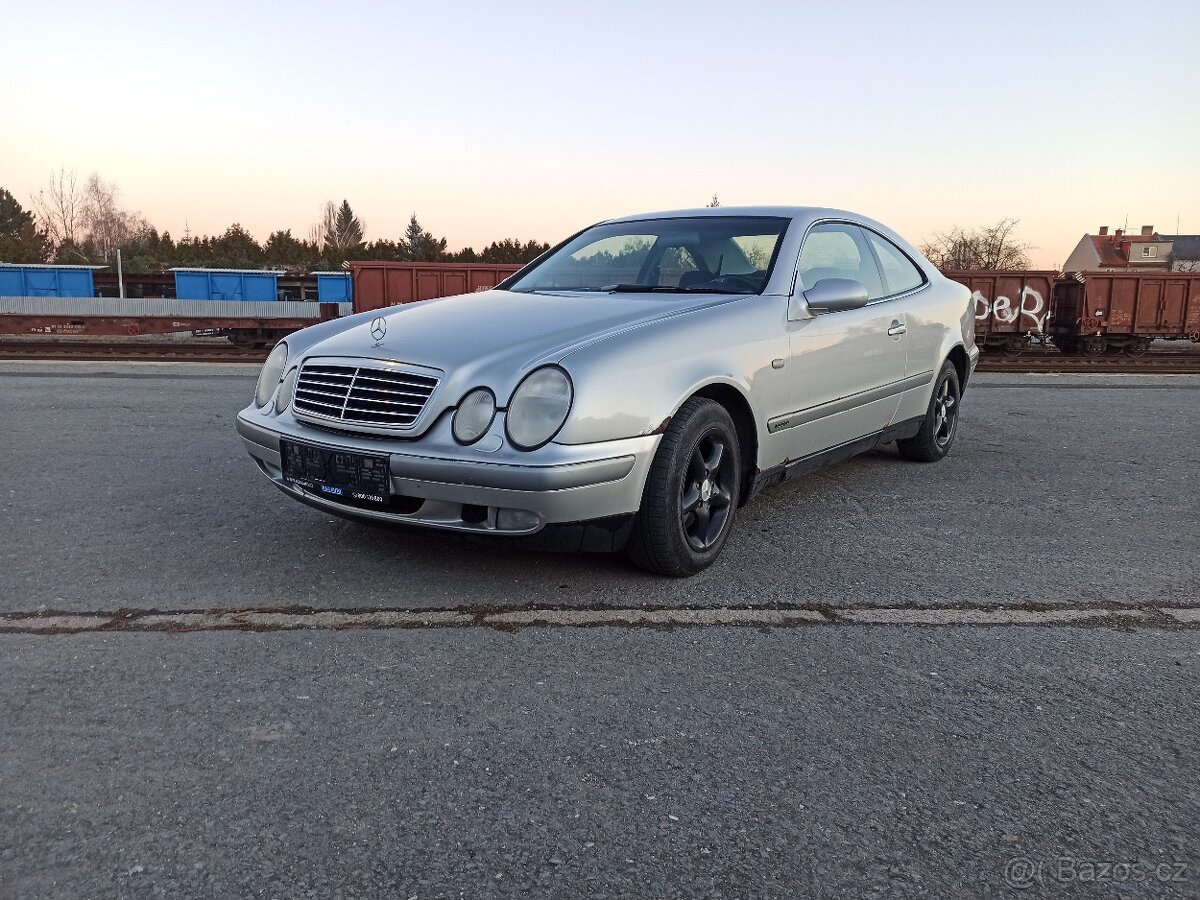 Náhradní díly na Mercedes CLK w208 - 4