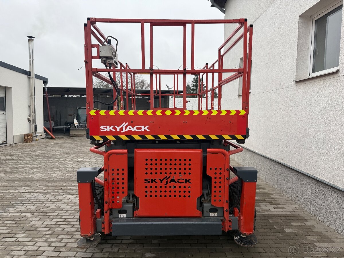 Terénní Nůžková Plošina Skyjack SJ-8831 | r. 2017 | 480 mth - 4
