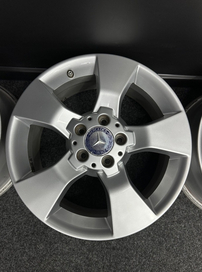 Alu Mercedes 5x112 17” A2044013602 - 4