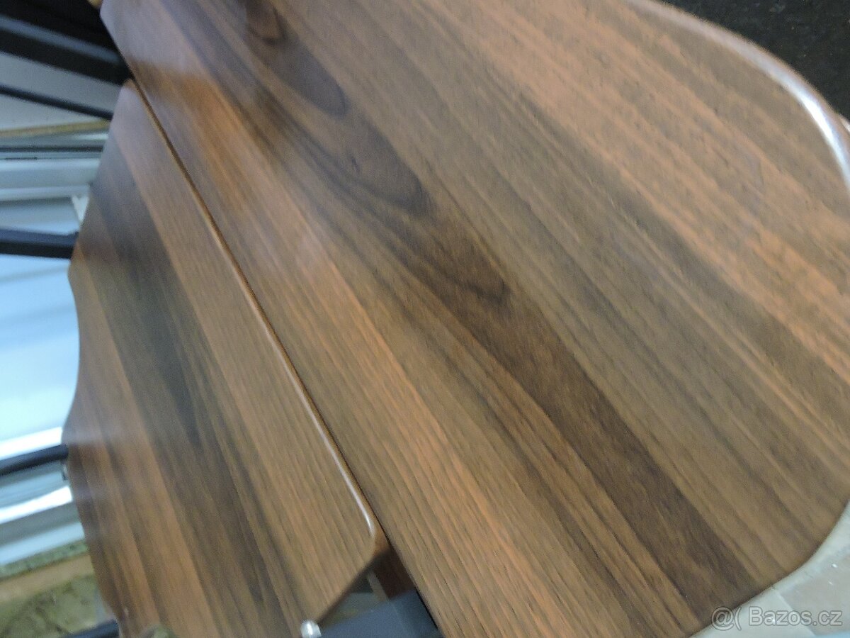 Počítačový stolek - 4