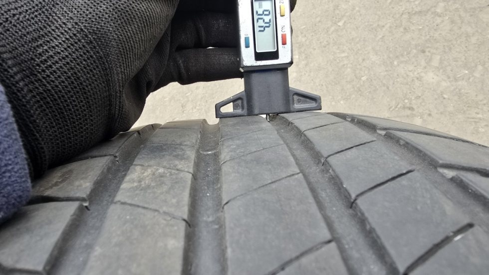 Letní pneumatika 215/55/17 Bridgestone - 4