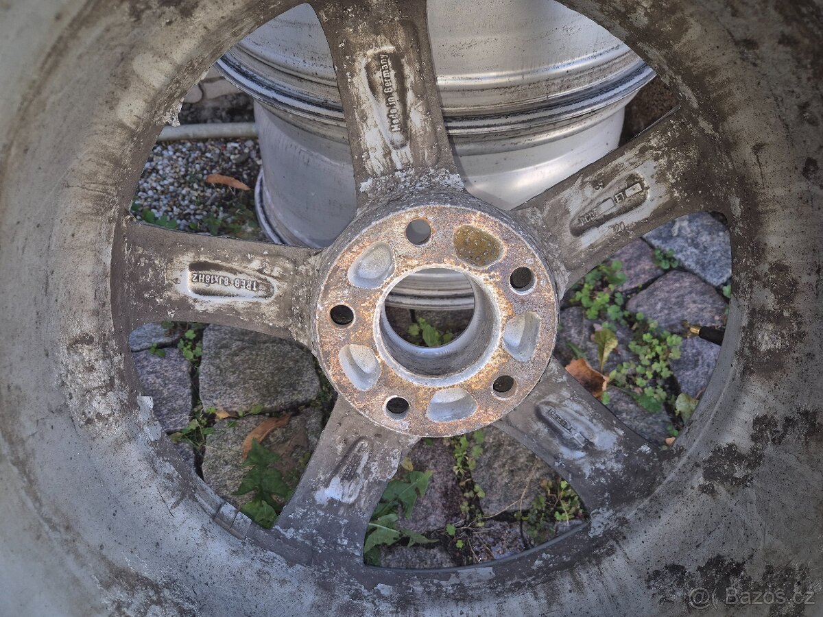 ALU DISKY R18 5X120 - 4