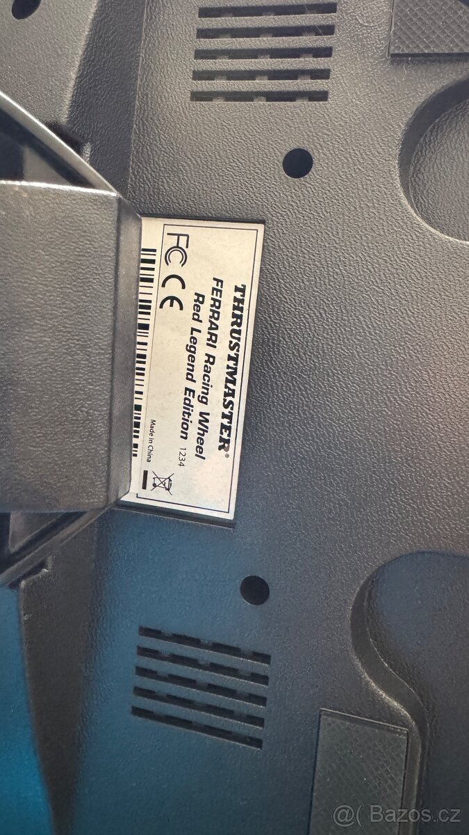 Volant a pedály - THRUSTMASTER: Ferrari Racing Wheel - 4