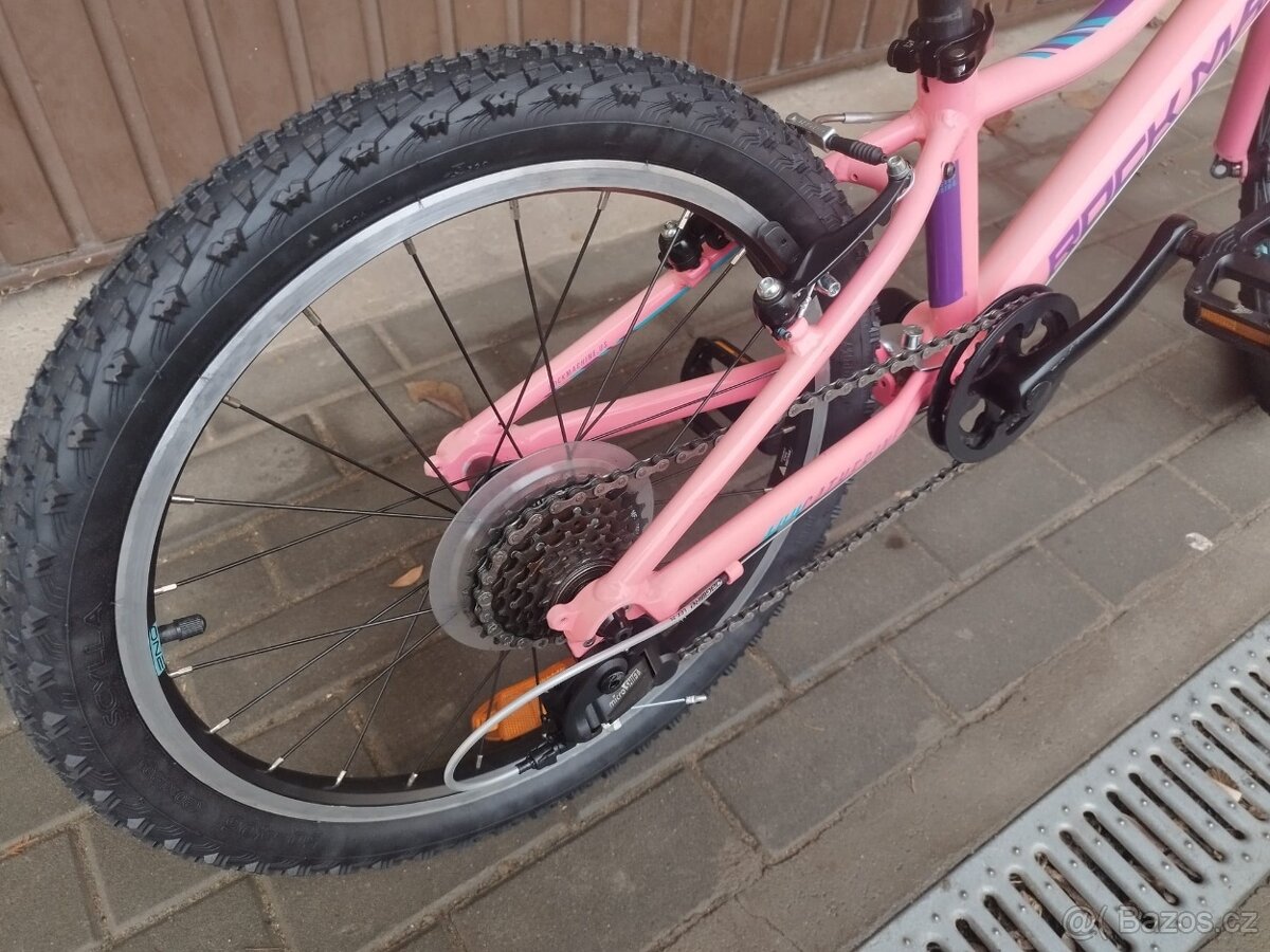 Dívčí kolo 20" - 4