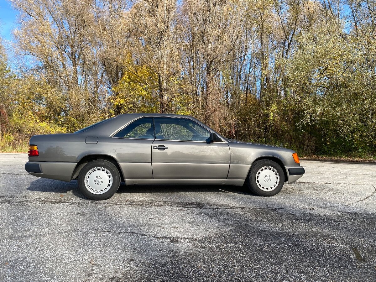 Mercedes-Benz w124 300ce - 4