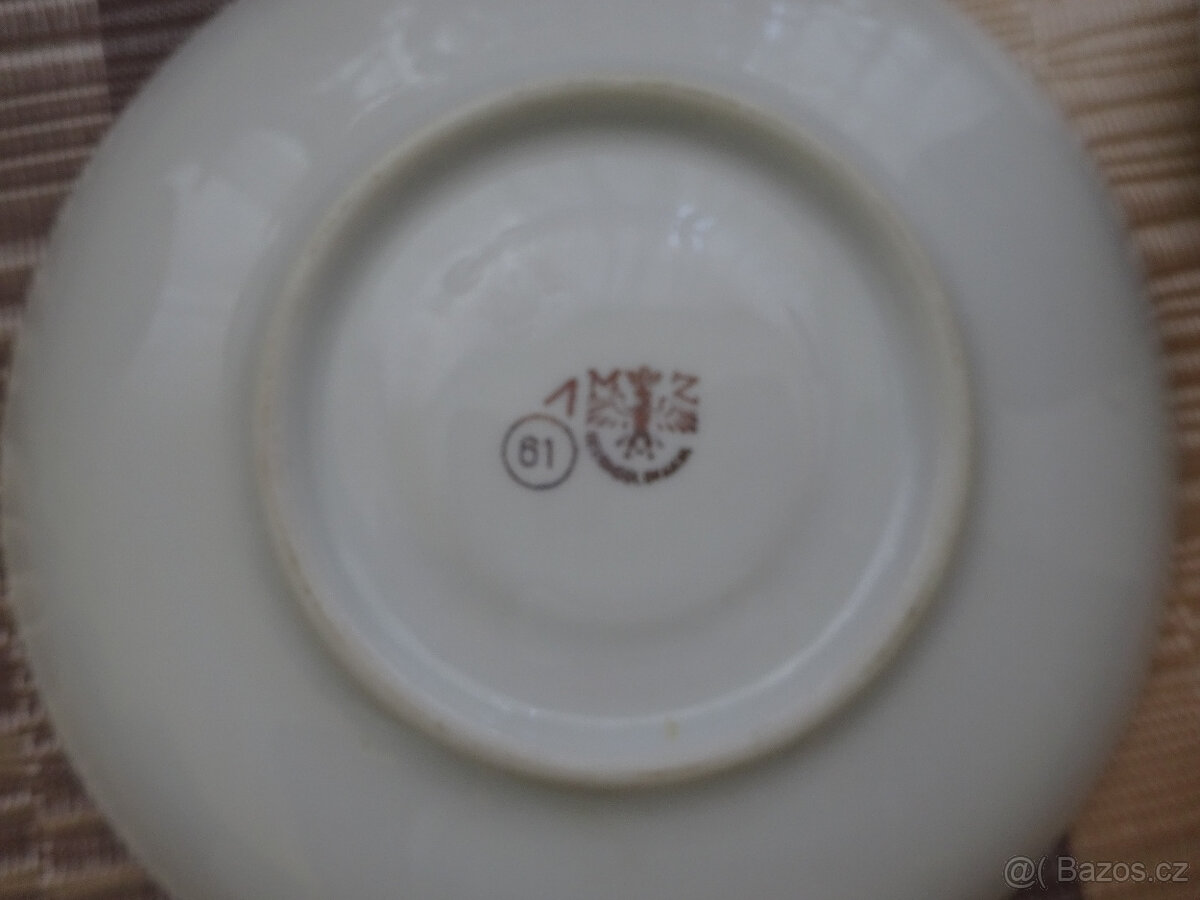 Šálky s podšálky - 4