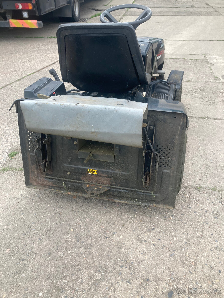 Prodám zahradní traktor,značky Murray - 4