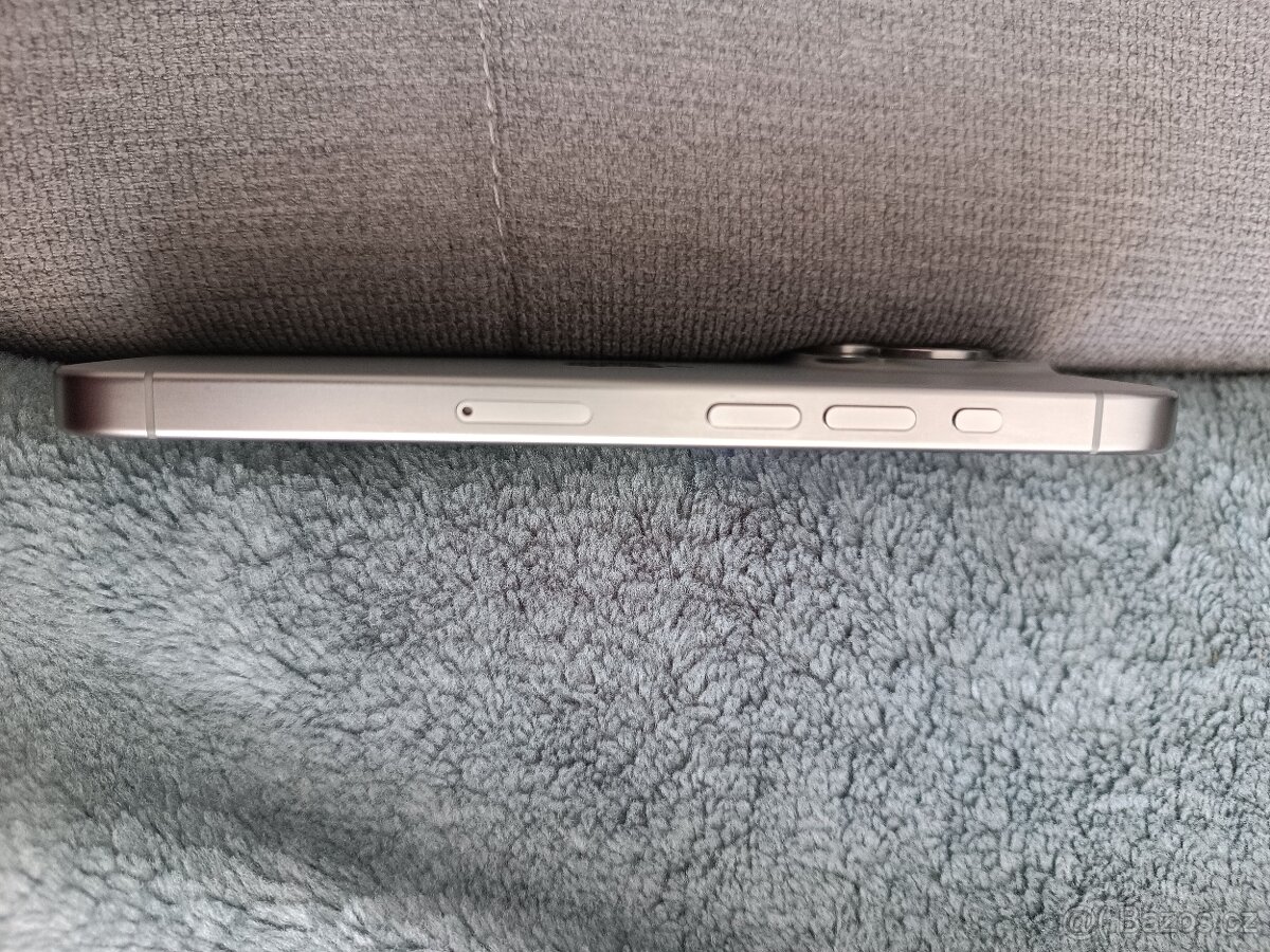 iPhone 15 pro, 128 GB, top stav - 4