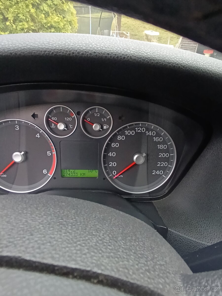 Prodám Ford Focus - 4