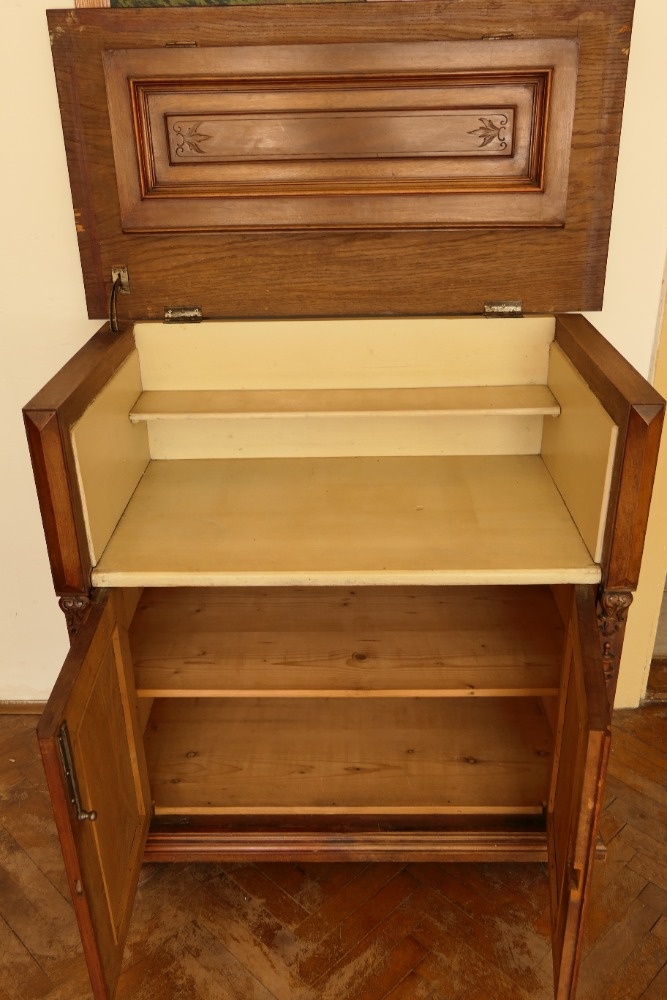 Starožitná skříňka - 4