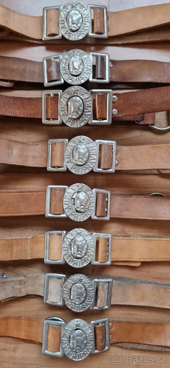 Pionýr - medaile 4ks a pásek 10ks, zápisník - 4