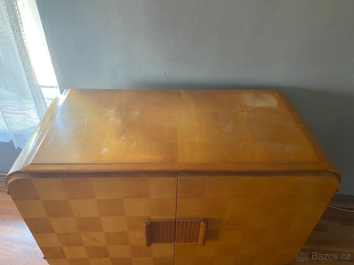 Bufet Jindřich Halabala - 4