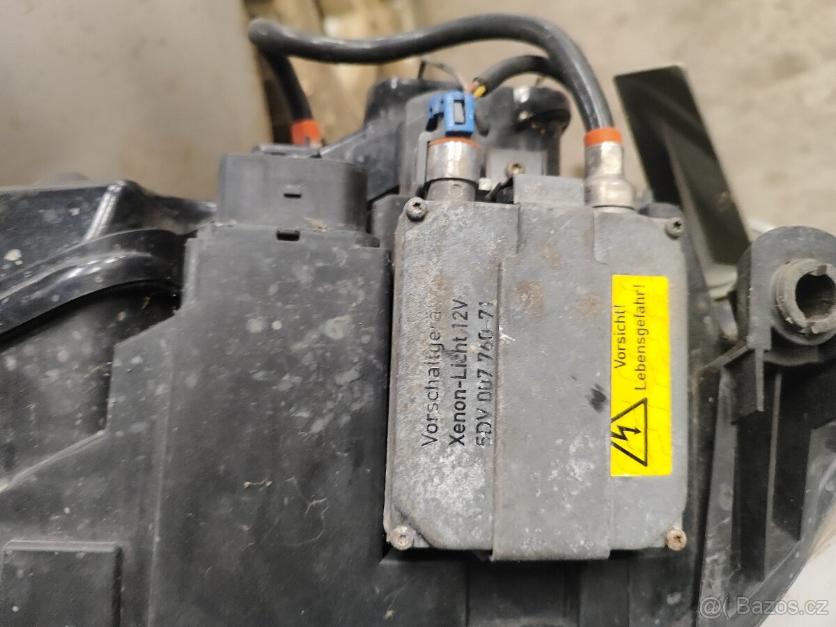 Audi A6 C5 přední xenonová světla - 4