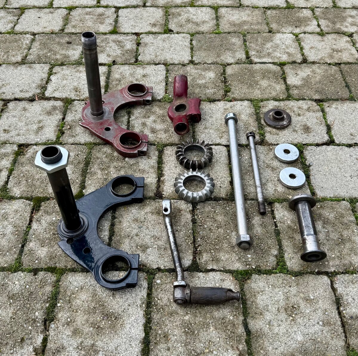 Jawa pérák, kývačka, Ogar - díly - 4