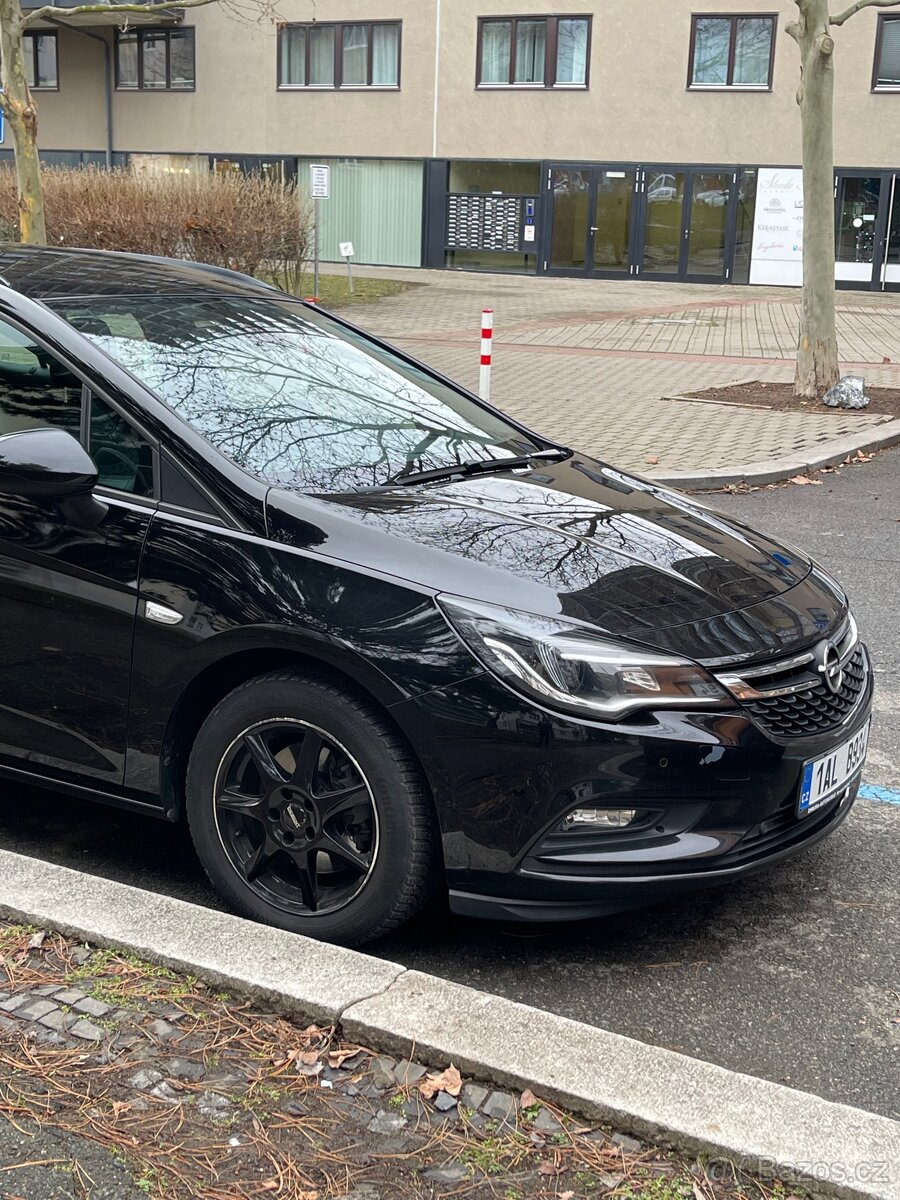 Opel Astra automat 2019 nove STK - 4