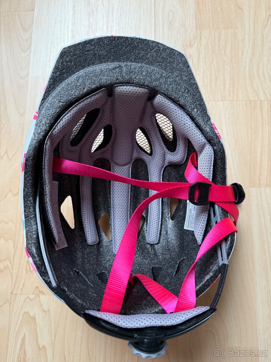 Dětská přilba na kolo / brusle / koloběžku - 4